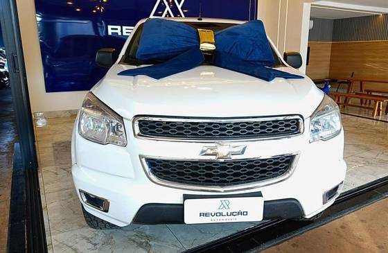 CHEVROLET S10 2.4 LS 4X2 CD 8V FLEX 4P MANUAL CHEVROLET S10 2.4 LS 4X2 CD 8V FLEX 4P MANUAL
